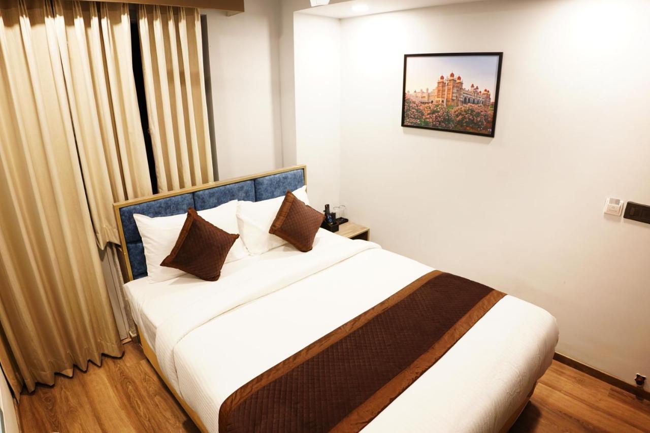Dream Hotel - Richmond Bengaluru Zewnętrze zdjęcie